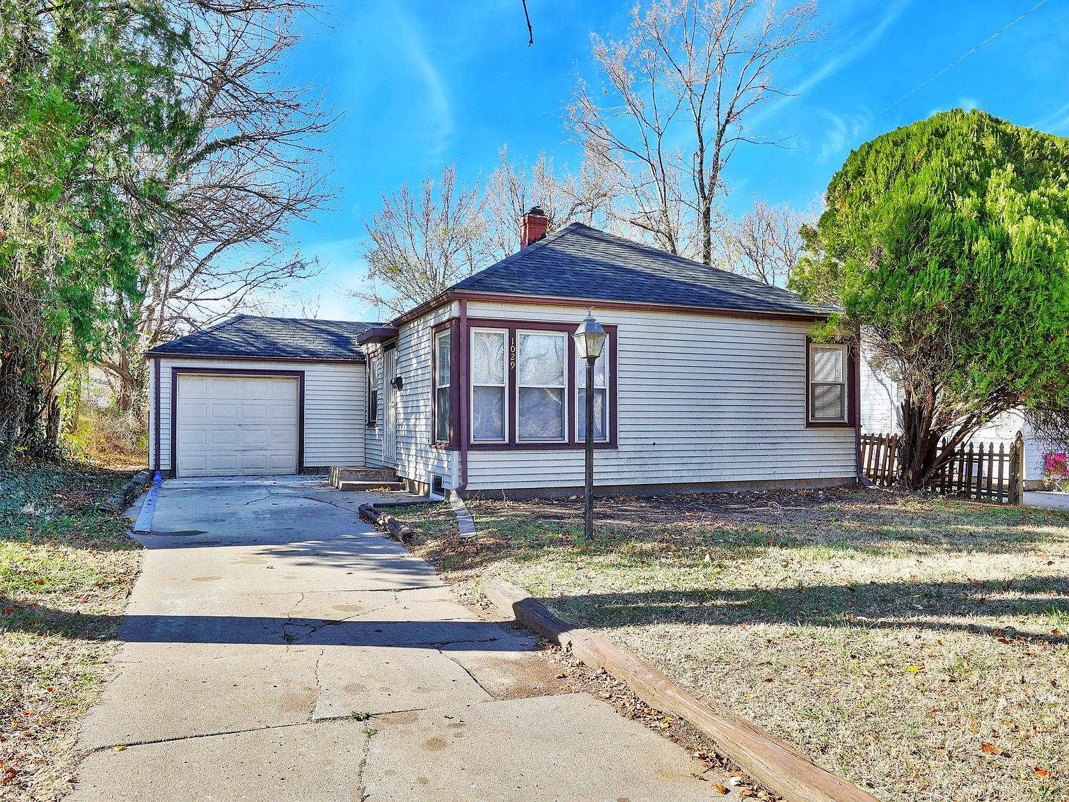 1029 N Terrace Dr, Wichita, KS 67208 | Zillow