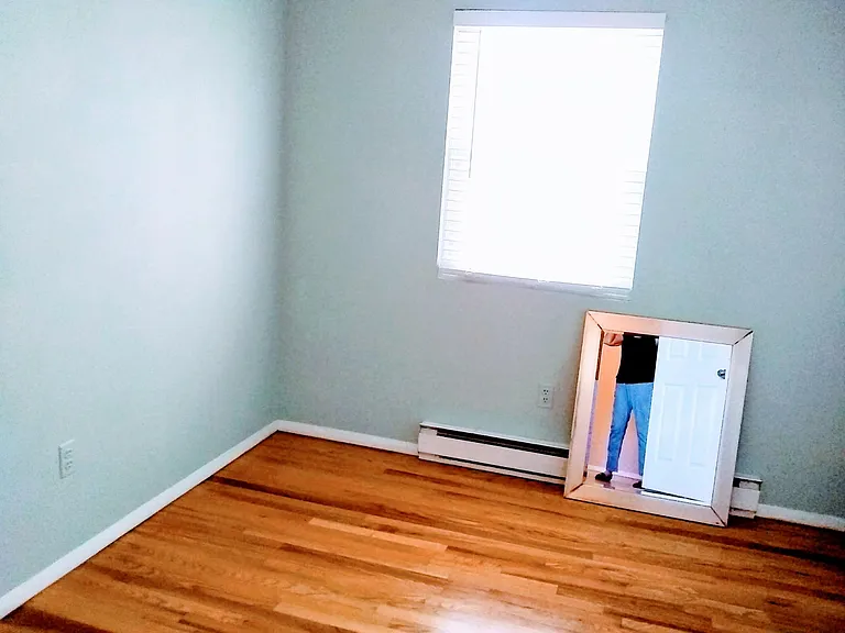 366 New England Ave — Photo 9