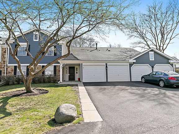 2nd image of 36 Waterbury Ln #1