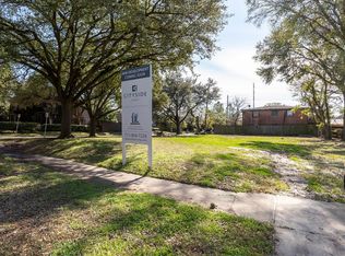 1525 Castle Ct, Houston, TX 77006