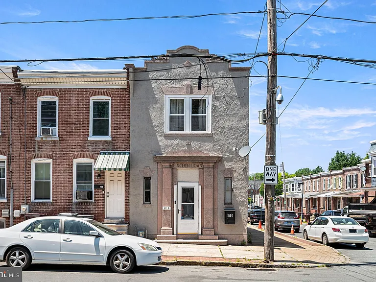 815 N Lincoln St — Photo 1