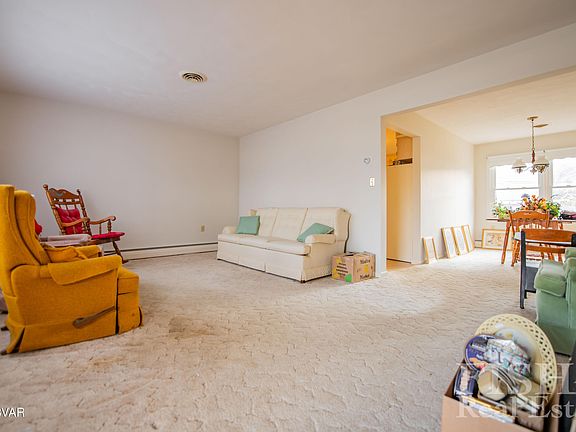 5th image of 948 Cherry St