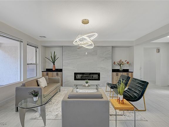2nd image of 4392 Carta Luna St