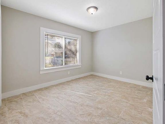 3rd image of 1240 Martin Ave #A