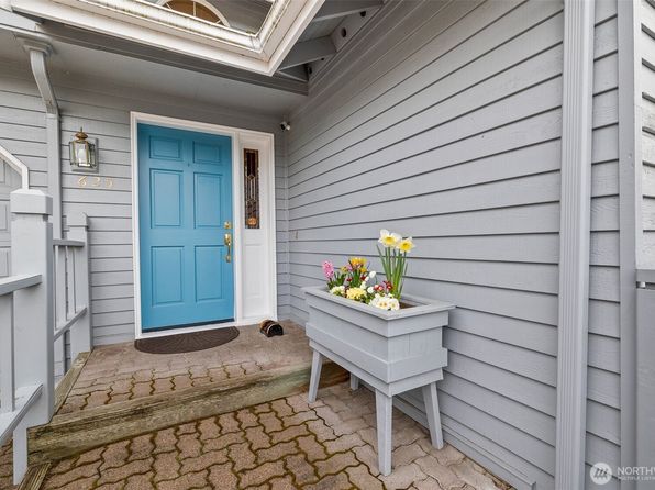 625 Elm Place, Edmonds, WA 98020