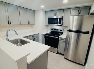 305 W 4th St UNIT 205, Winston Salem, NC 27101