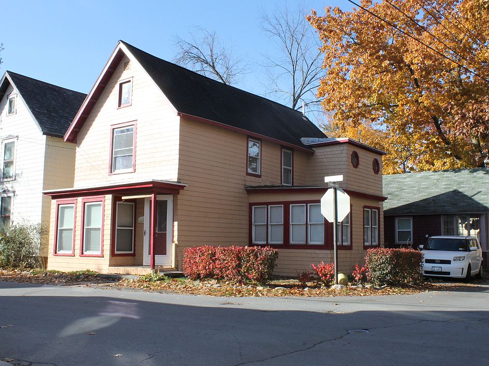 1st image of 44 Burlington Ave