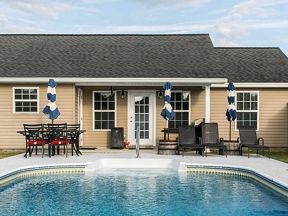 5th image of 5713 Meadow Wood Dr