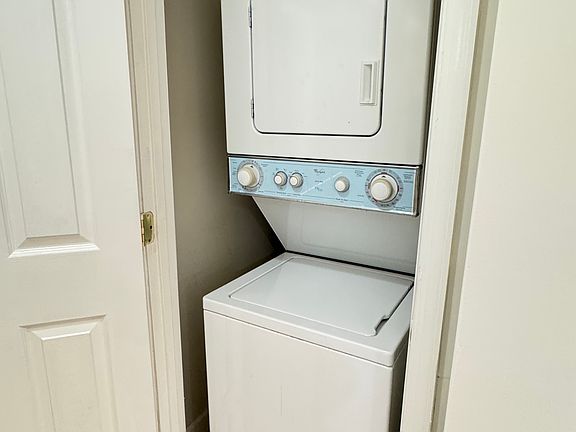 4th image of 6167 Popes Creek Pl