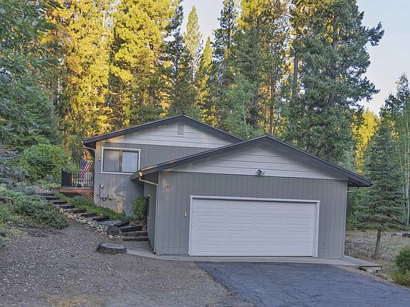 2nd image of 101 Evergreen Cir