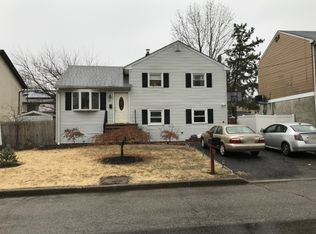 83 William St, Little Falls, NJ 07424