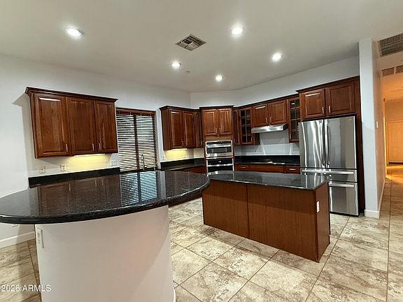 2nd image of 16017 W GLENROSA Avenue