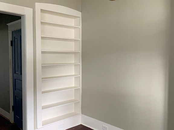 4th image of 905 20th St APT 1
