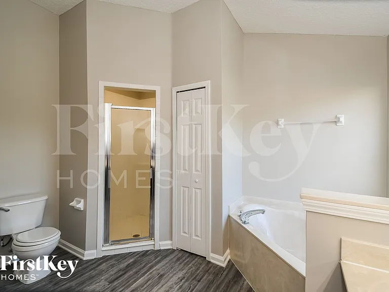 182 Greenfield Dr — Photo 12