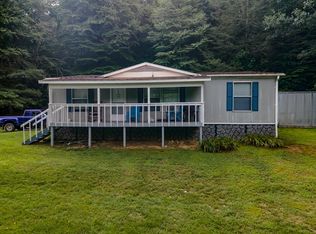 752 Stevens Creek Rd, Fries, VA 24330