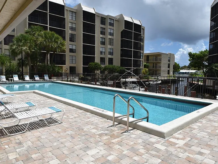 20 Royal Palm Way #503 — Photo 40