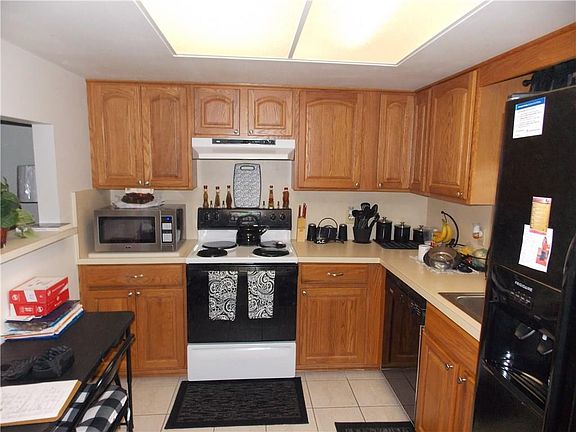 2nd image of 400 18th St Unit 1-16