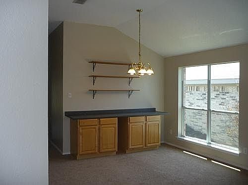 4th image of 2525 Nogales Dr