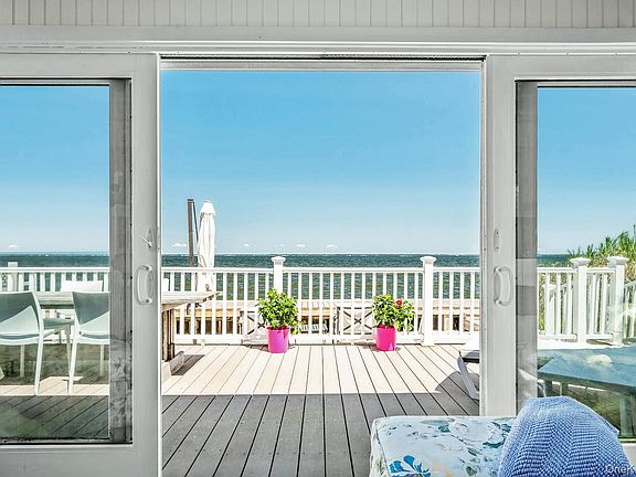 2nd image of 29 E Bayview Avenue