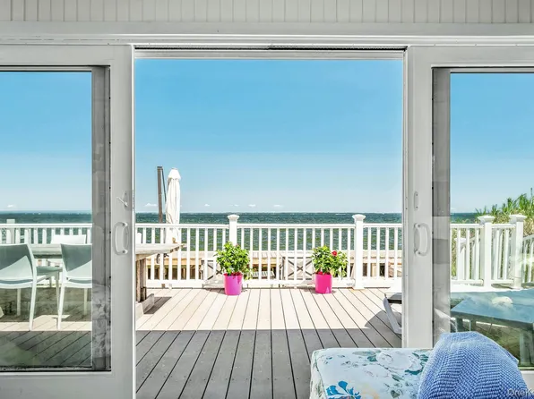 29 E Bayview Avenue, Ocean Bay Park, NY 11770