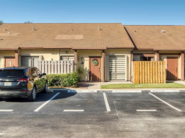 11054 NW 38th Street, Sunrise, FL 33351