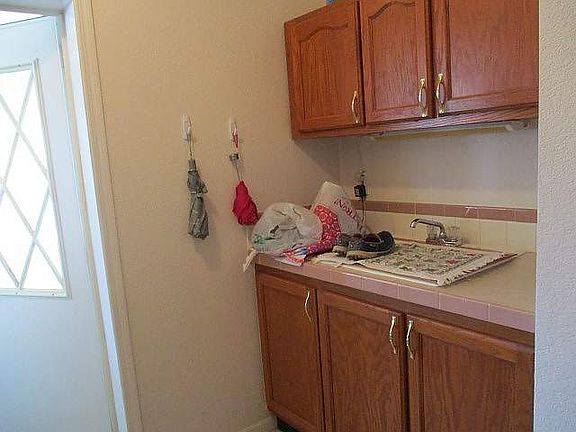 2nd image of 320 Waterford Hts