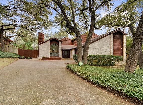 2nd image of 6300 Sprucewood Cv