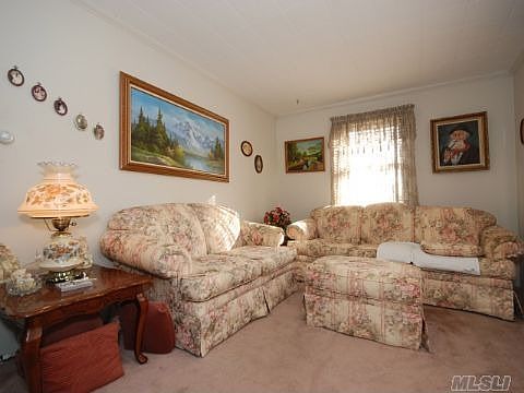4th image of 29 Wendy Dr