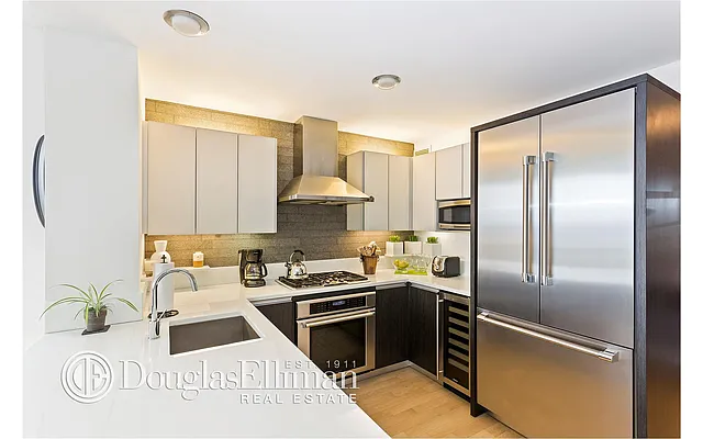 Rented by Douglas Elliman | media 71