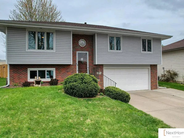 744 Glacier Trl, Lincoln, NE 68521