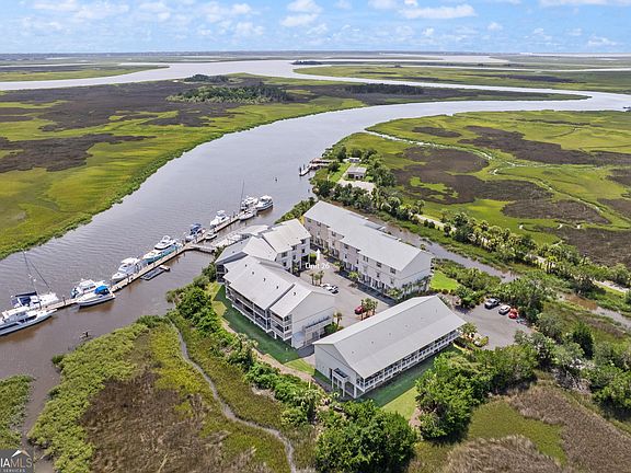 4th image of 26 Hidden Harbor Rd