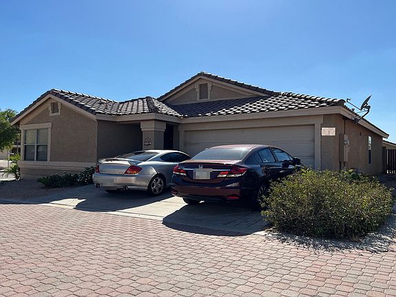 4th image of 2330 E Palm Beach Dr