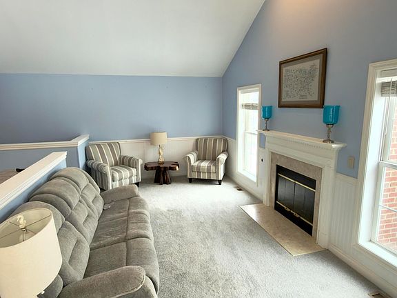 2nd image of 3368 Endsleigh Ln