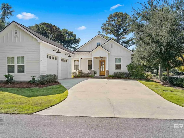 102 Mulberry Ln, Fairhope, AL 36532
