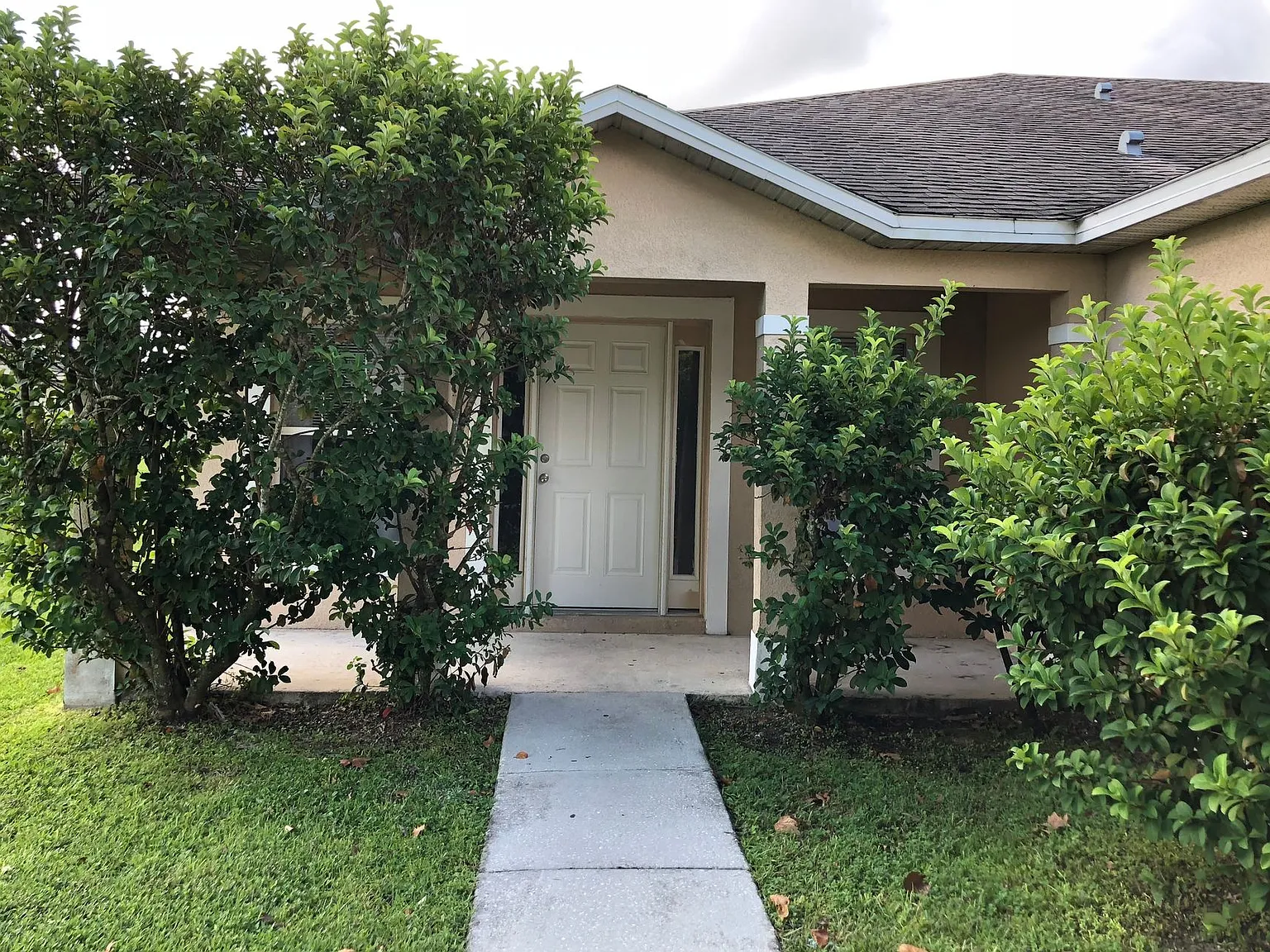 3 bed, 2.0 bath, 1282 sqft, $1,550 — Photo 2