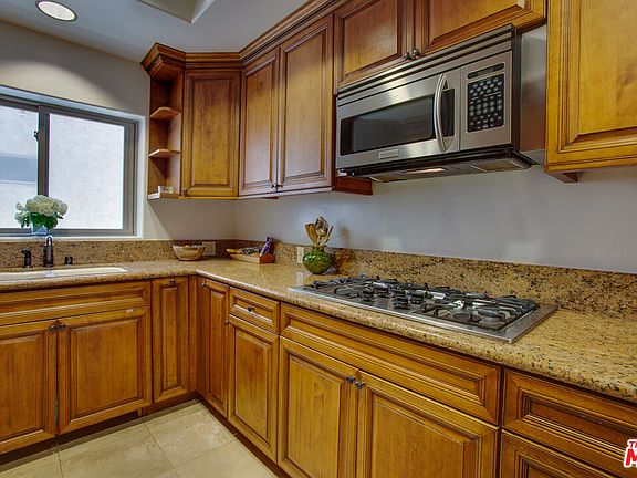 4th image of 11633 Chenault St Unit 303