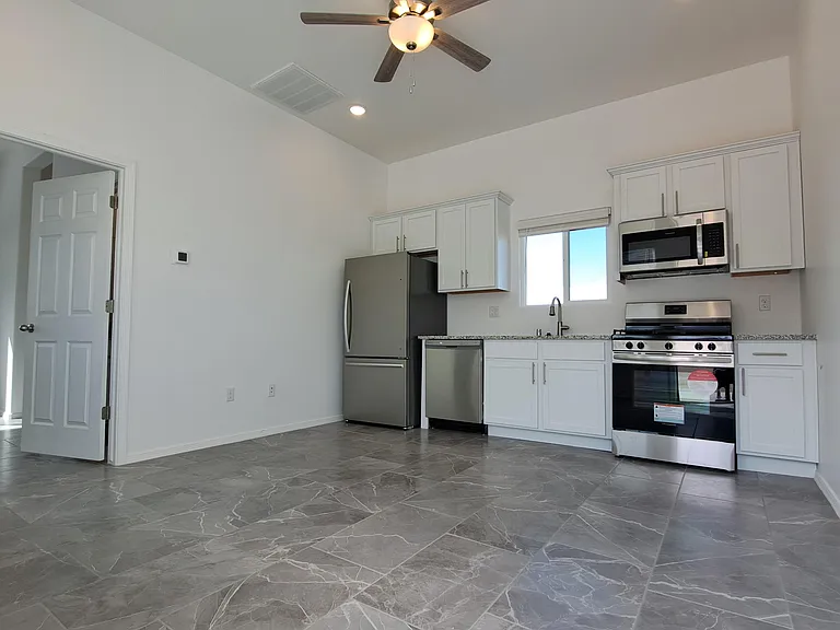 15515 Space Murals Ln #1 — Photo 2