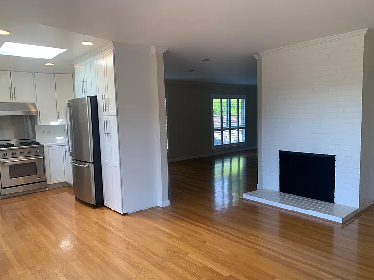 10 Enterprise Dr — Photo 13