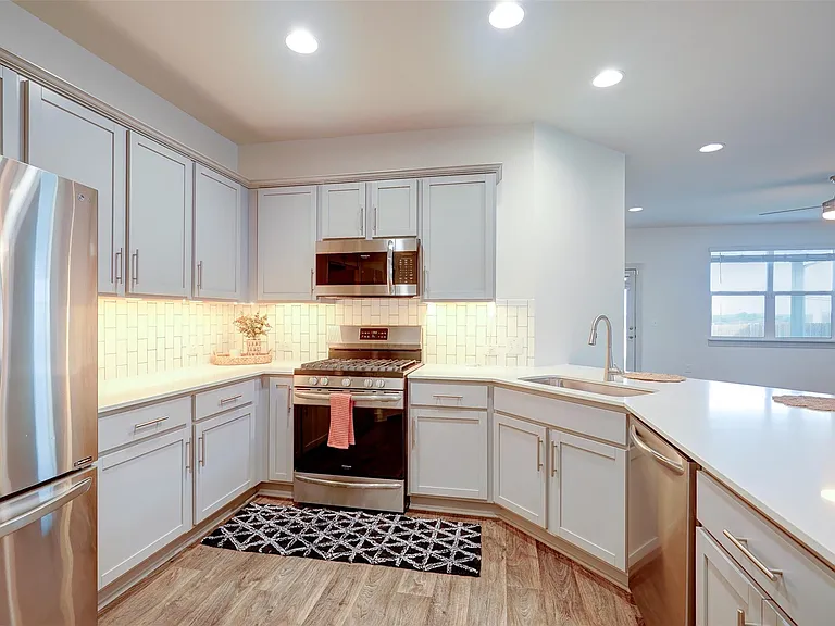 4613 Tully Dr — Photo 20