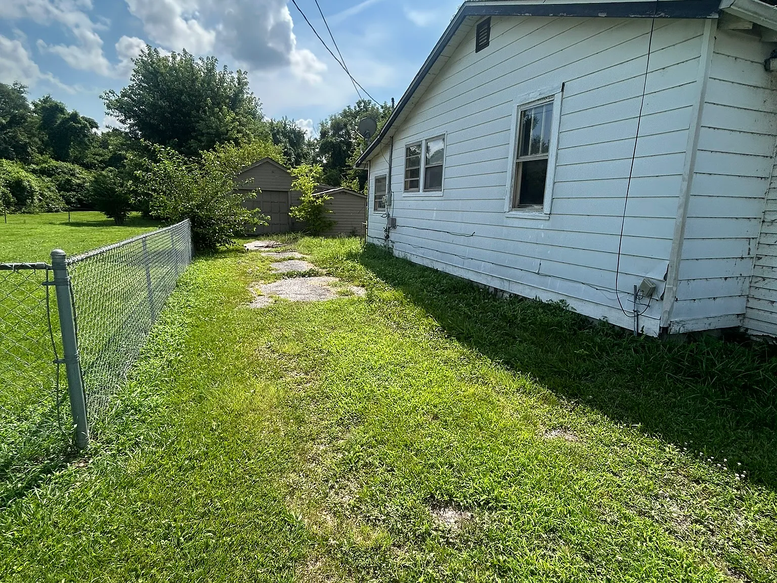 2 bed, 632 sqft, $695 — Photo 2