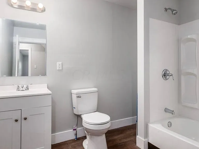 188 S Terrace Ave — Photo 6