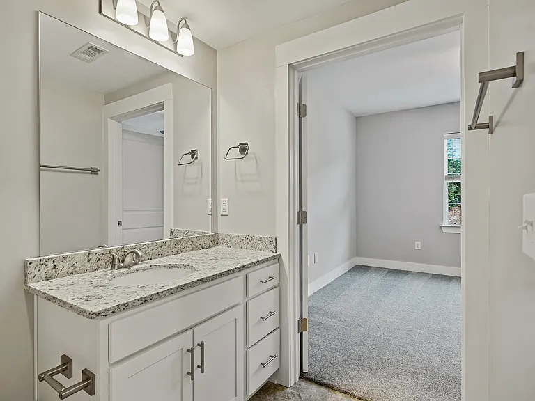 Pheasant Run Apartments — Photo 8