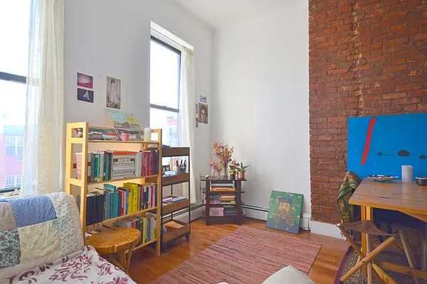 Rented by Bold New York | media 40