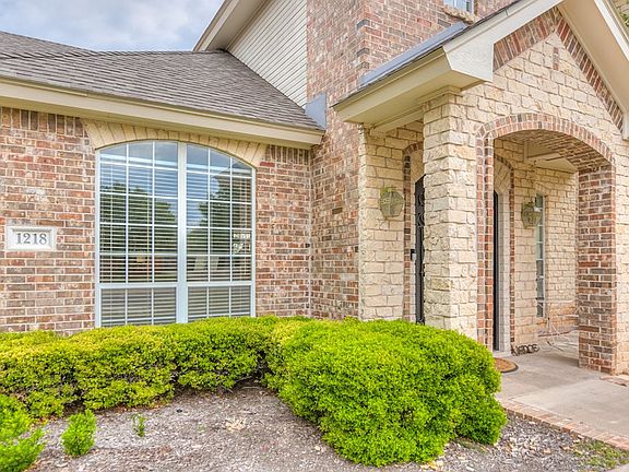 4th image of 1218 Ashford Dr