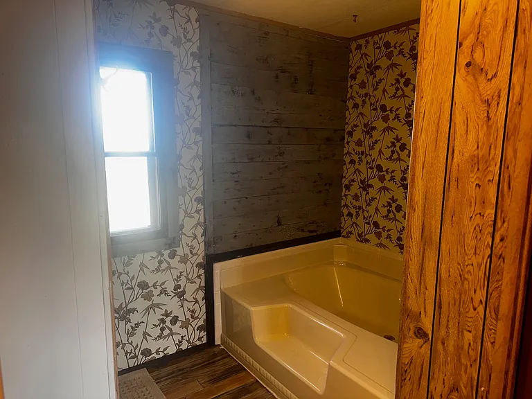 258 County Road 342 — Photo 15