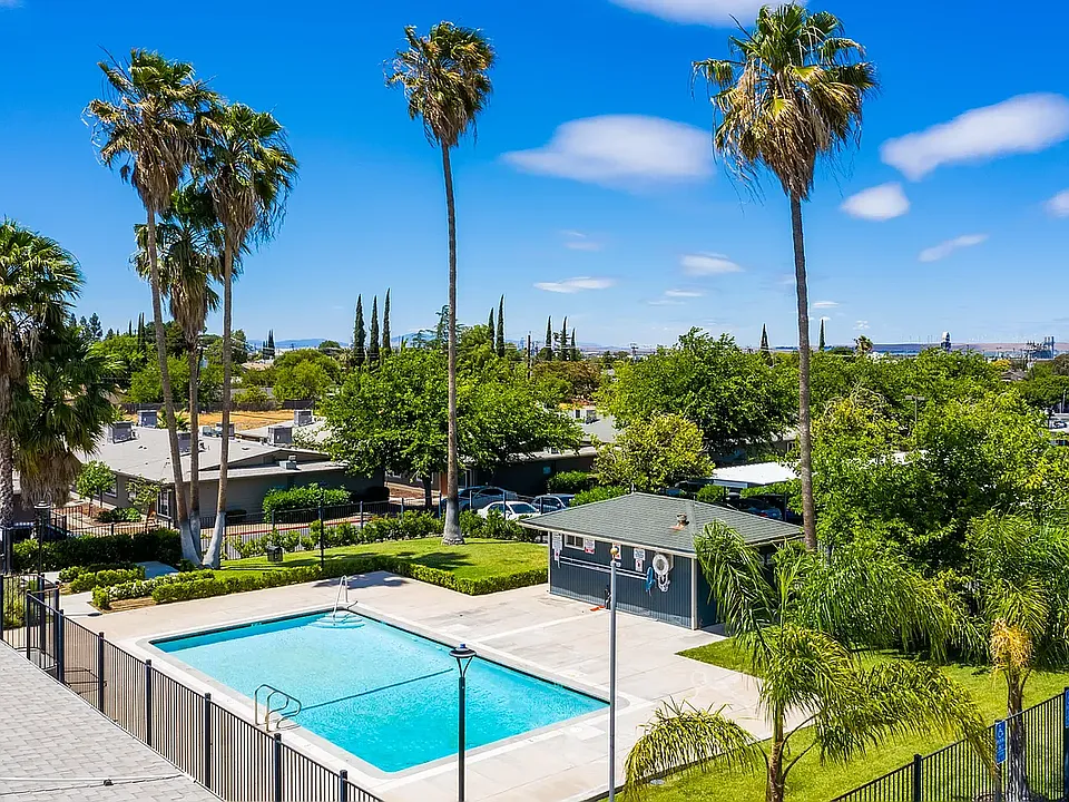 Delta View Apartments