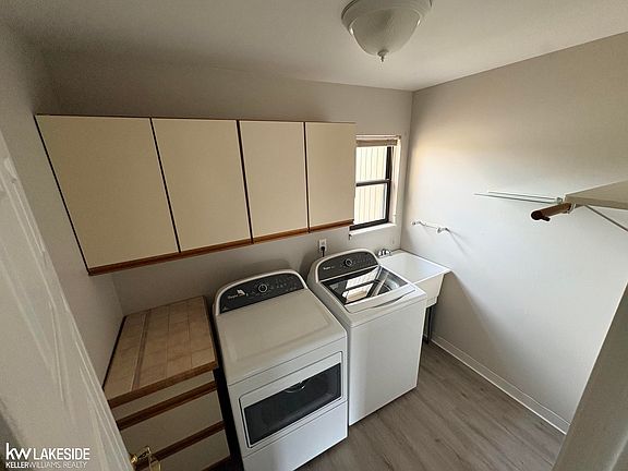5th image of 616 Byron Ct #39