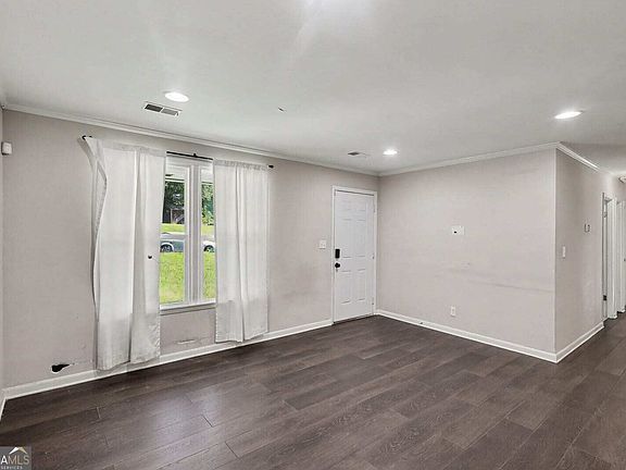 2nd image of 2810 Foxlair Trl