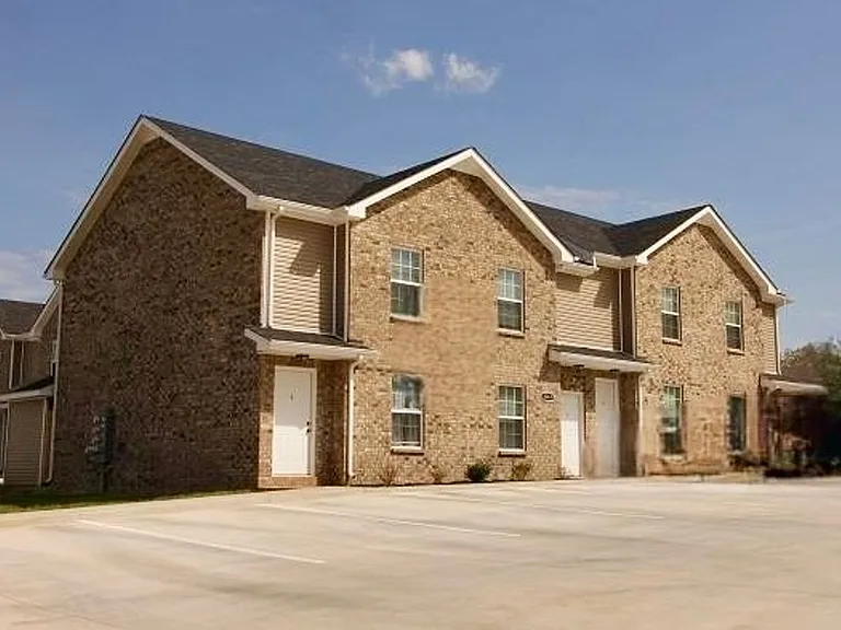 2276 McCormick Ln #C — Photo 2