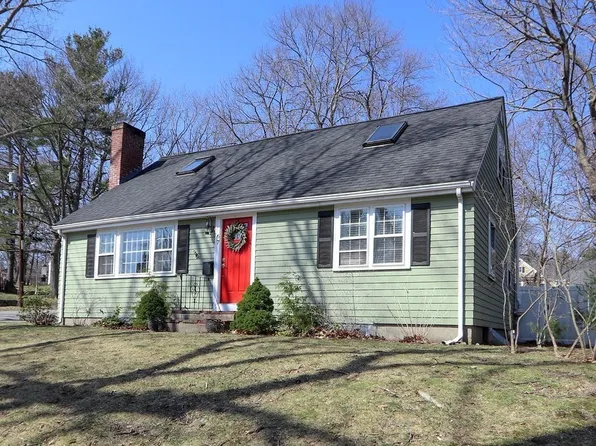 67 Bond St, Needham, MA 02492
